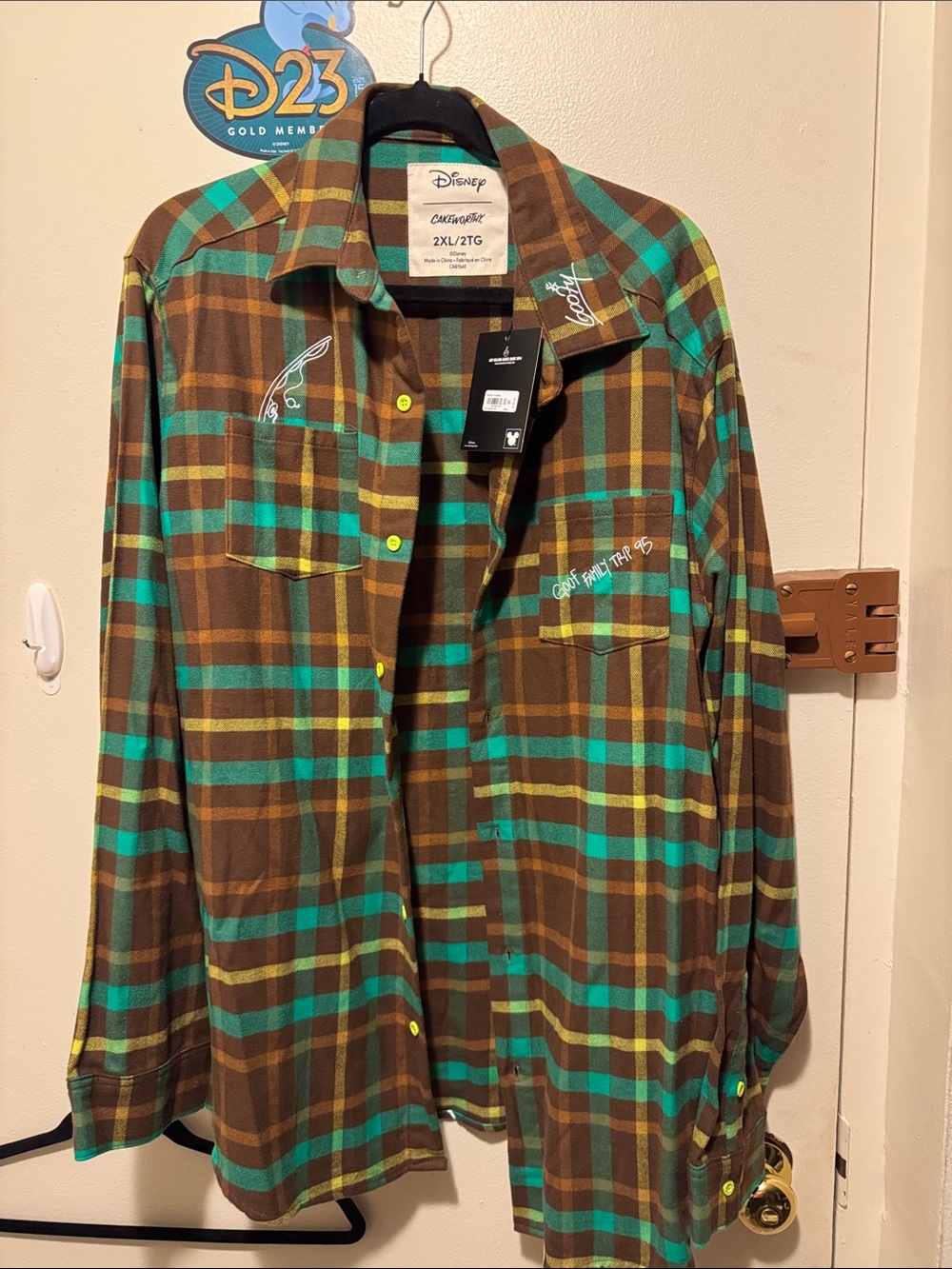 Disney Goofy Movie Goofy Button Up NWT